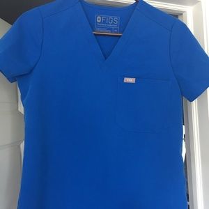 FIGS CATARINA ONE POCKET SCRUB TOP ROYAL BLUE XS